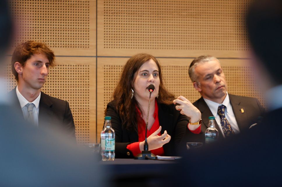 “Hoy más que nunca parece relevante recordar el contenido teleológico del derecho internacional desarrollado por Bello", señaló la profesora Domínguez.